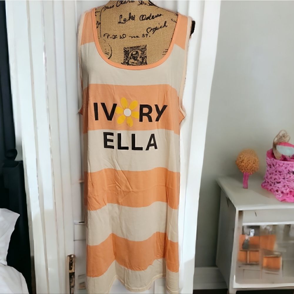 Ivory Ella Lounge Tee Size XXL